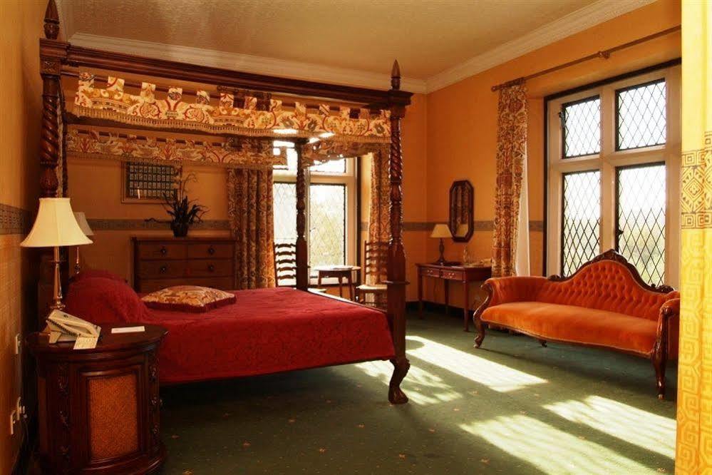 Miskin Manor Hotel Hensol Exterior photo